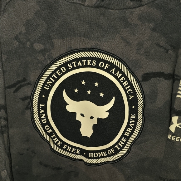 Under Armour Dark Gray Hoodie with Bull Emblem - Picture 2 of 5